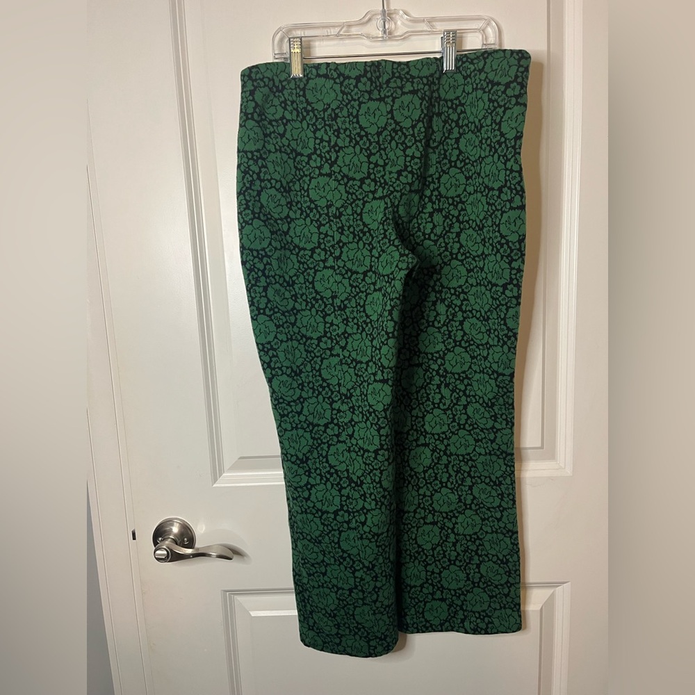 Philosophy Women's Pull On Point Knit Green and Black Floral Pants Medium - Picture 3 of 8